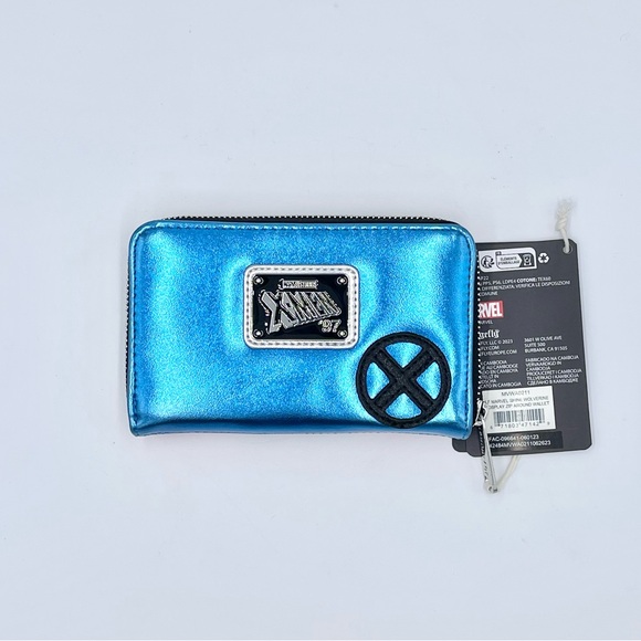 NEW Loungefly Marvel Studios X-Men ‘97 Metallic Shine Wolverine Zip Wallet - Picture 4 of 7